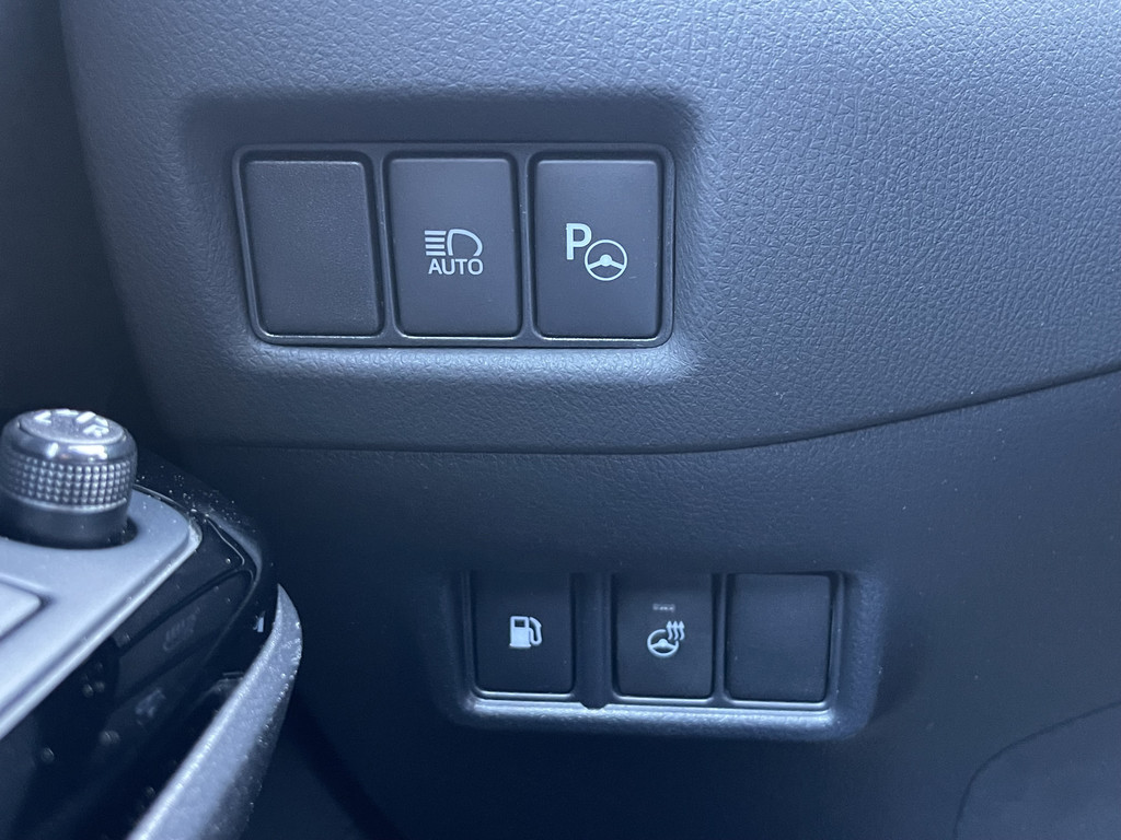 44838664-12.jpg