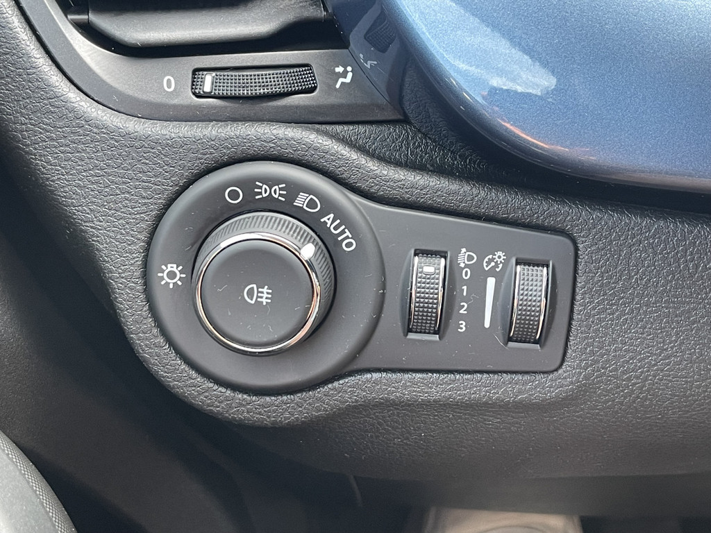 45662576-12.jpg