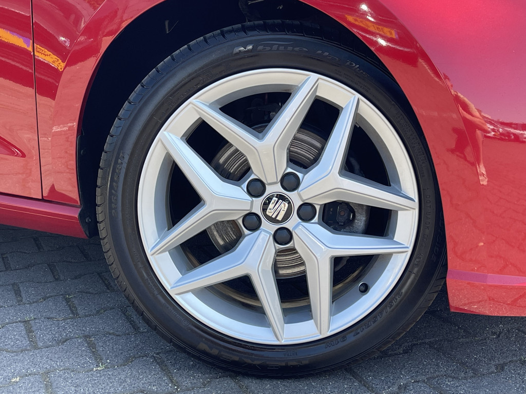 45834199-7.jpg