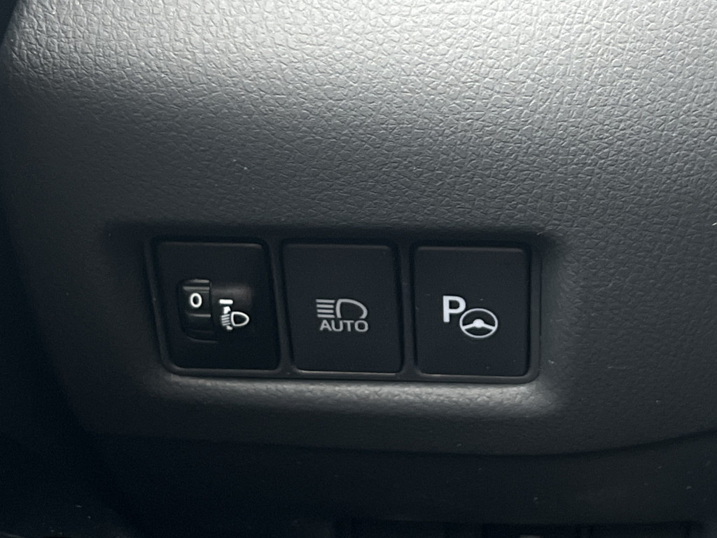 46218049-14.jpg