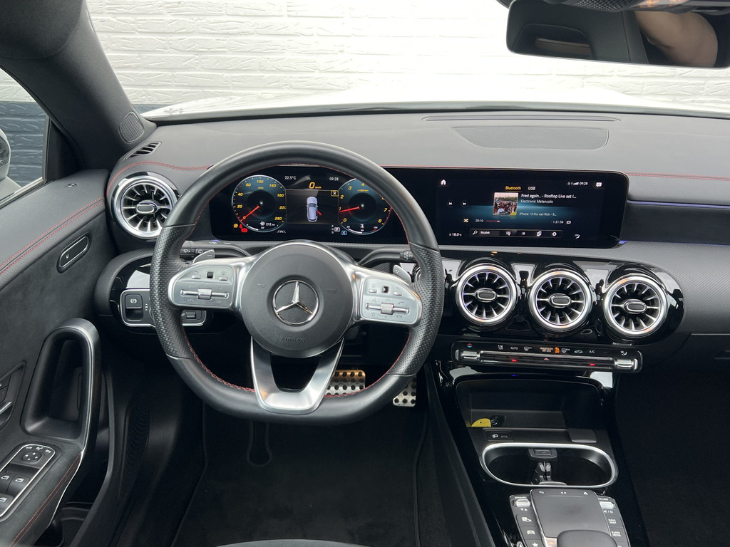 46796179-8.jpg