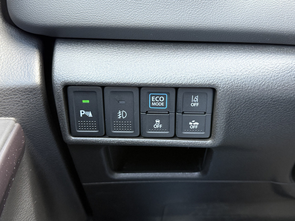 47681242-12.jpg