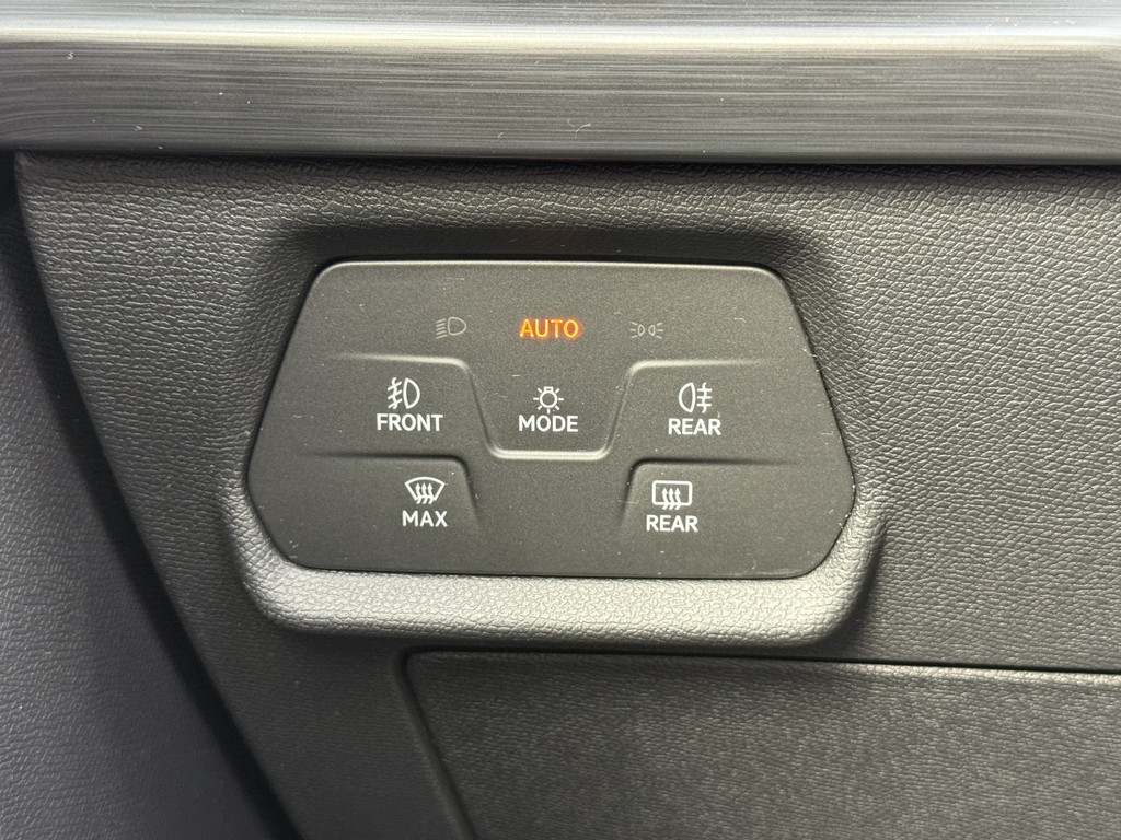 47797394-12.jpg