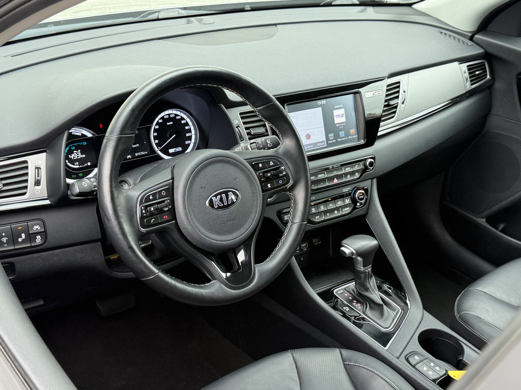 48153547-8.jpg